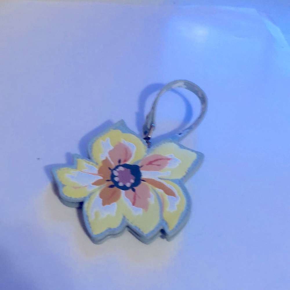 Unique Vera Bradley tag identification